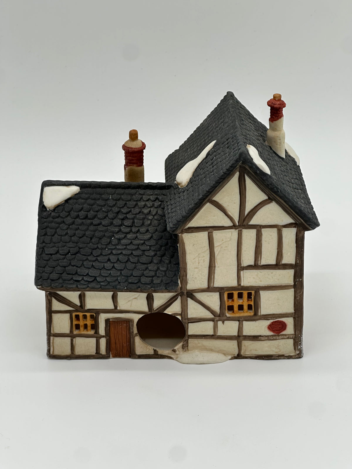 Department 56 - Tudor Cottage - Dickens' Village