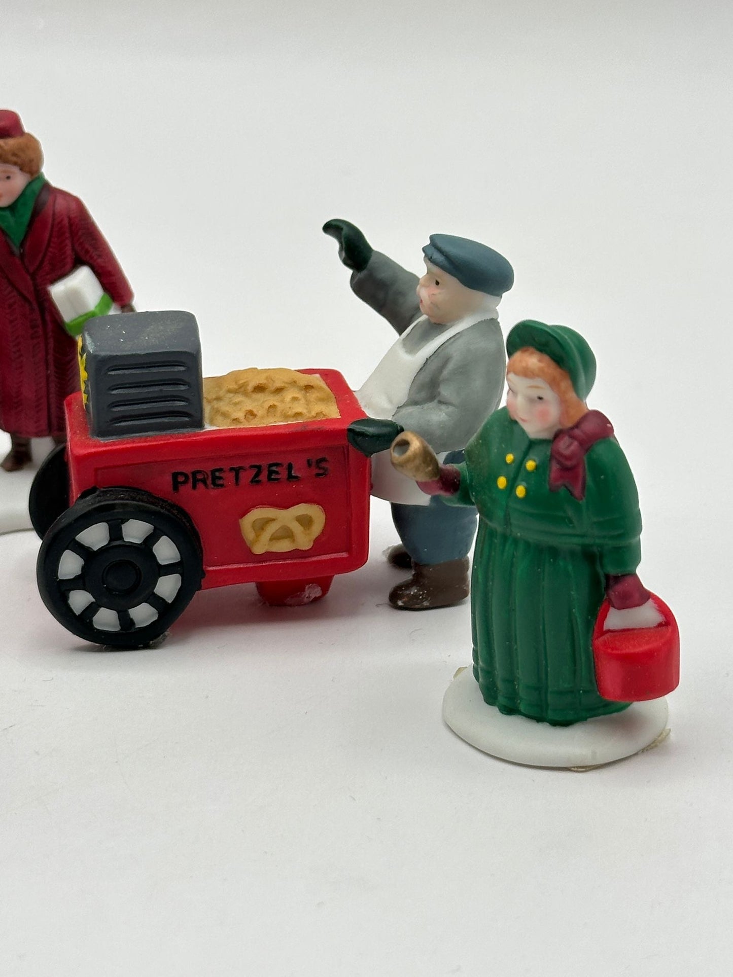 Department 56 - City People - Christmas in the City