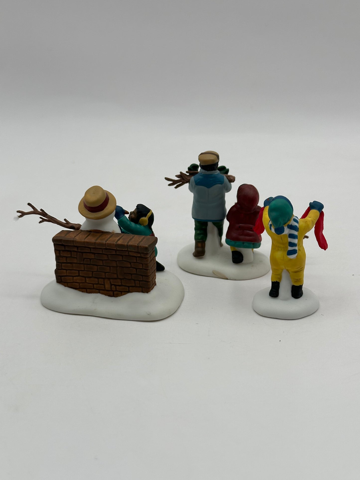Department 56 – Playing In The Snow – Christmas in the City