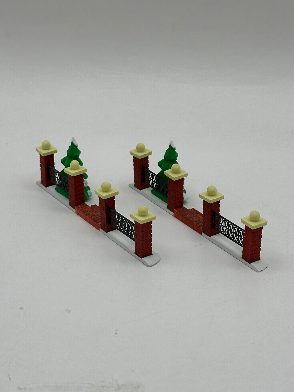 Department 56 - Courtyard Fence With Step - Village Accessories (Please Read)