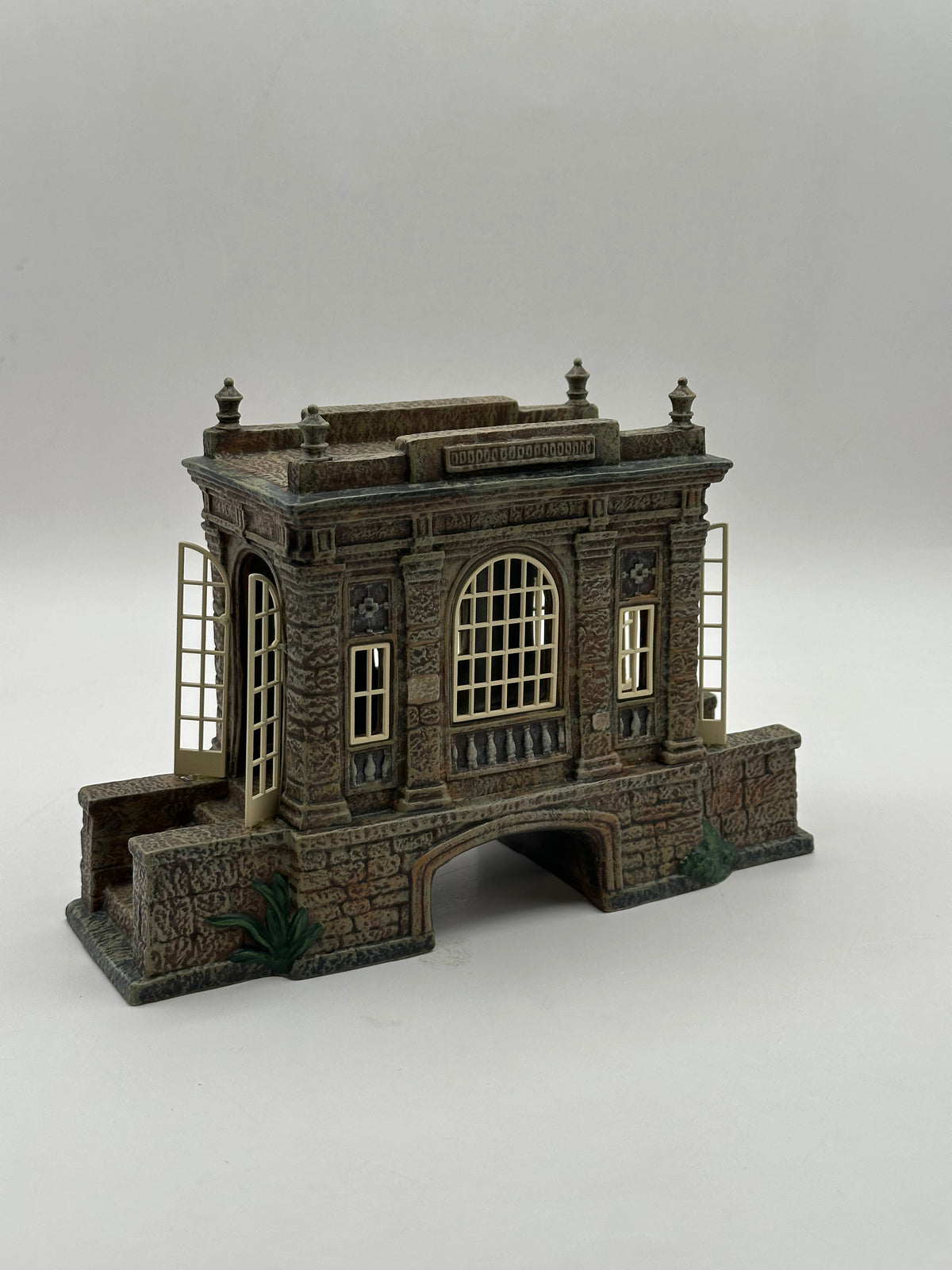 Department 56 - Covered Bridge At The Manor - Dickens' Village
