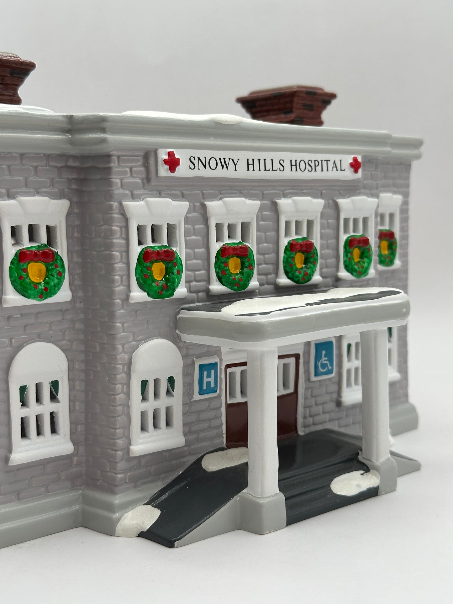 Department 56 - Snowy Hills Hospital - Original Snow Village