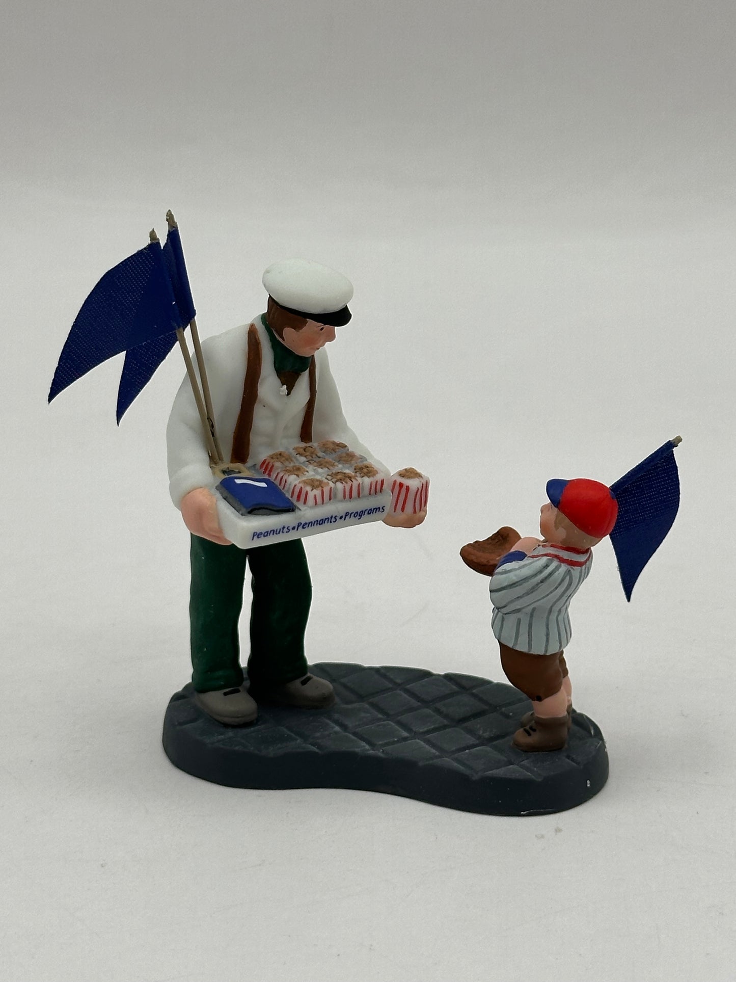 Department 56 - Peanuts, Pennants & Programs - Christmas in the City