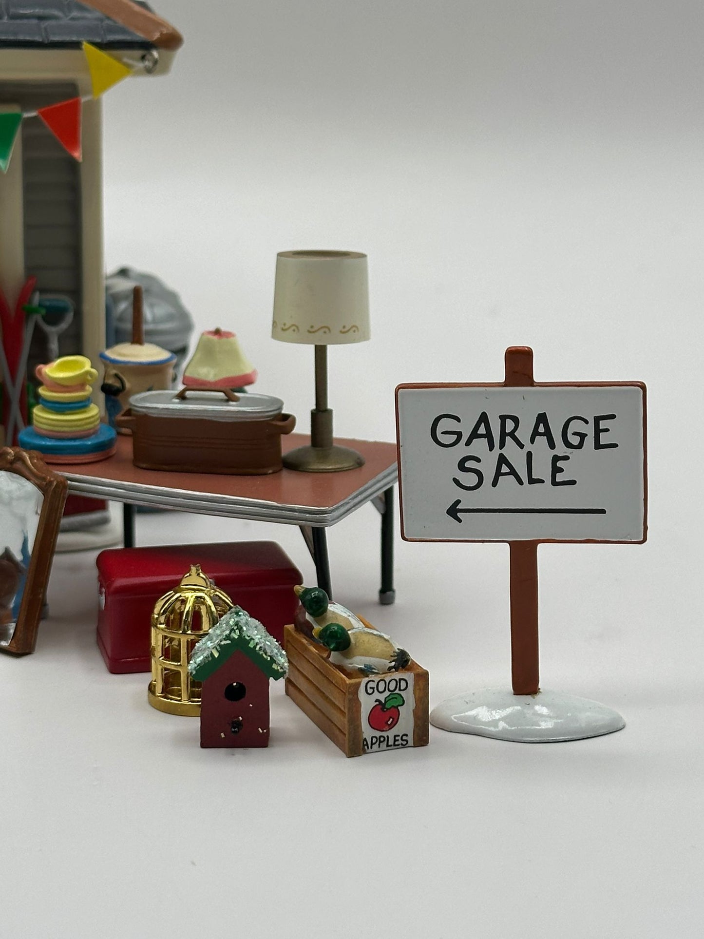 Department 56 - "...Another Man's Treasure" Garage - Original Snow Village