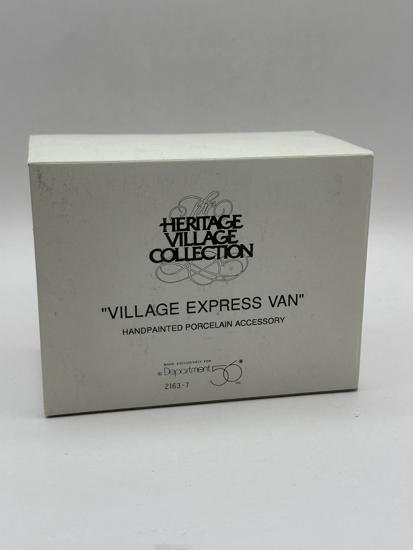 Department 56 - Village Express Van, Canadian Event - Village Accessories