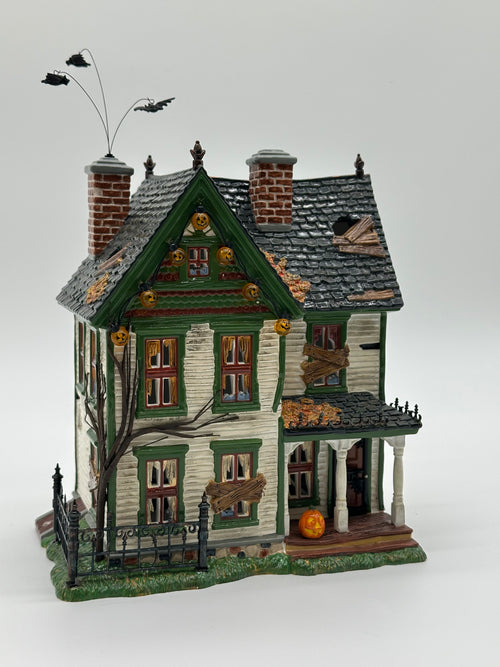 Department 56 - Spooky Farmhouse - Snow Village Halloween