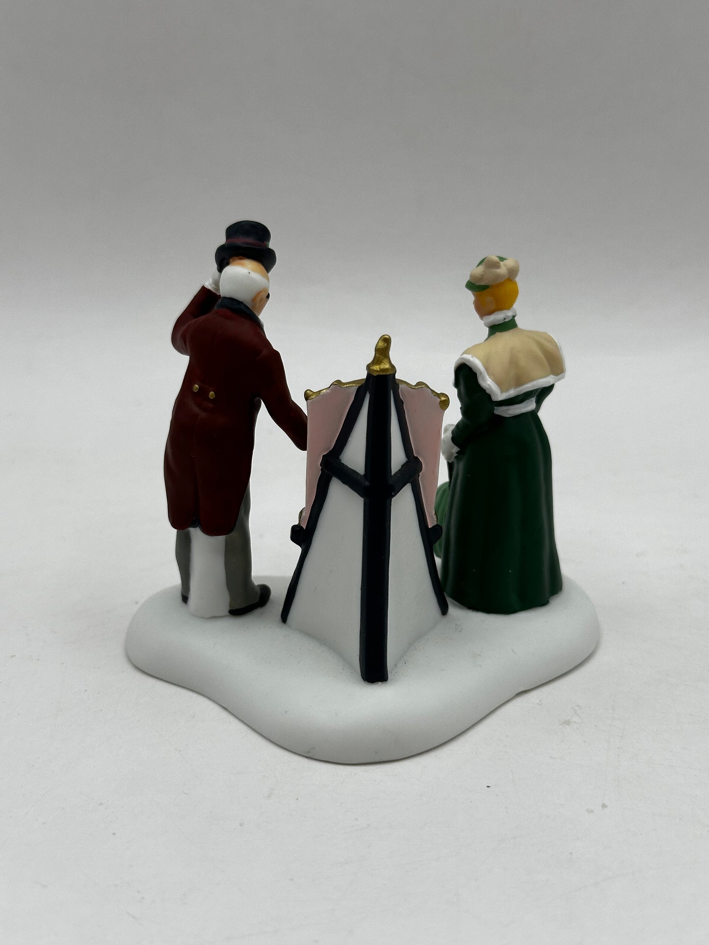 Department 56 - Welcome To Lunds Art Show - Dickens' Village