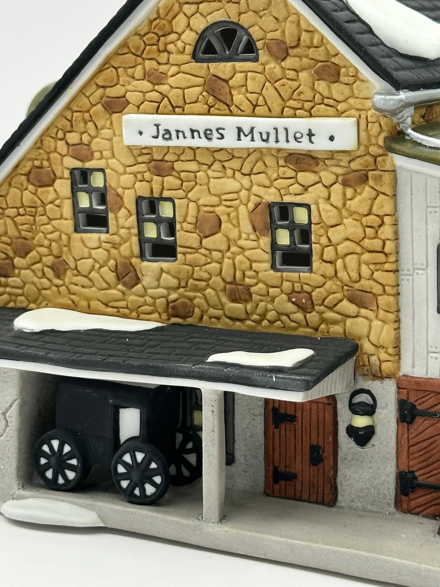 Department 56 - Jannes Mullet Amish Barn - New England Village