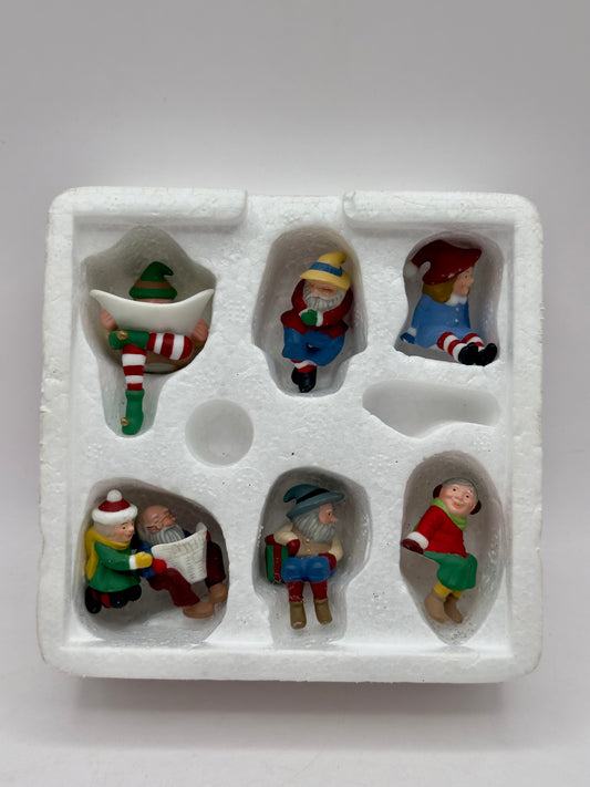 Department 56 - Have a Seat Elves - North Pole Series