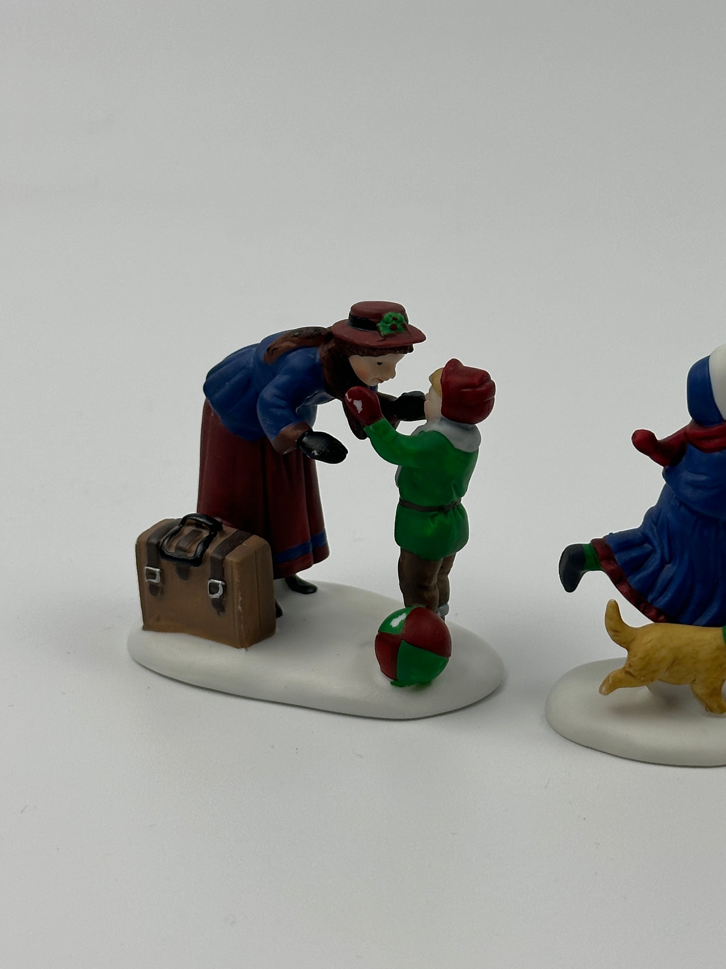 Department 56 - Welcome Home - Christmas in the City