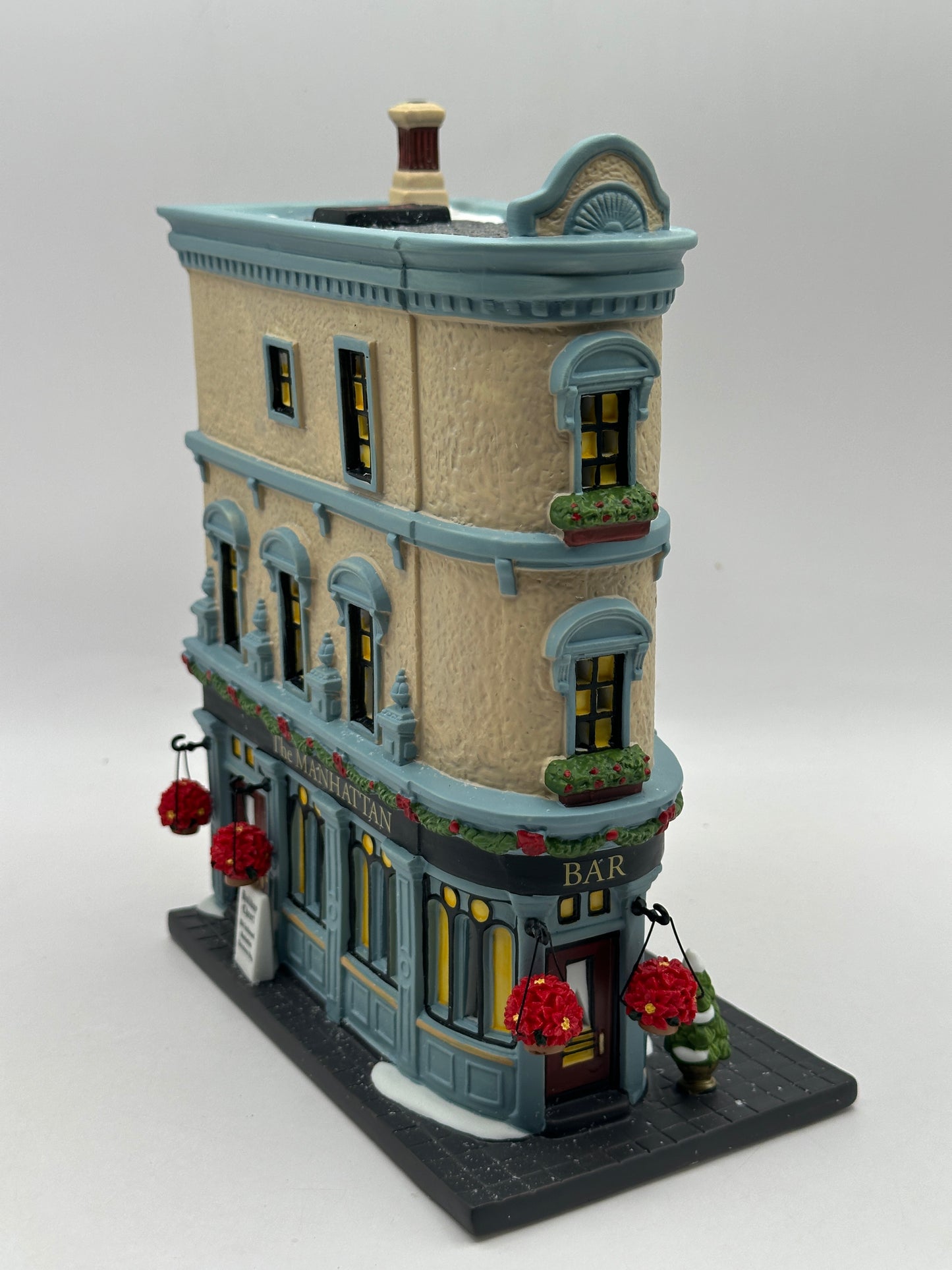Department 56 - The Manhattan - Christmas in the City