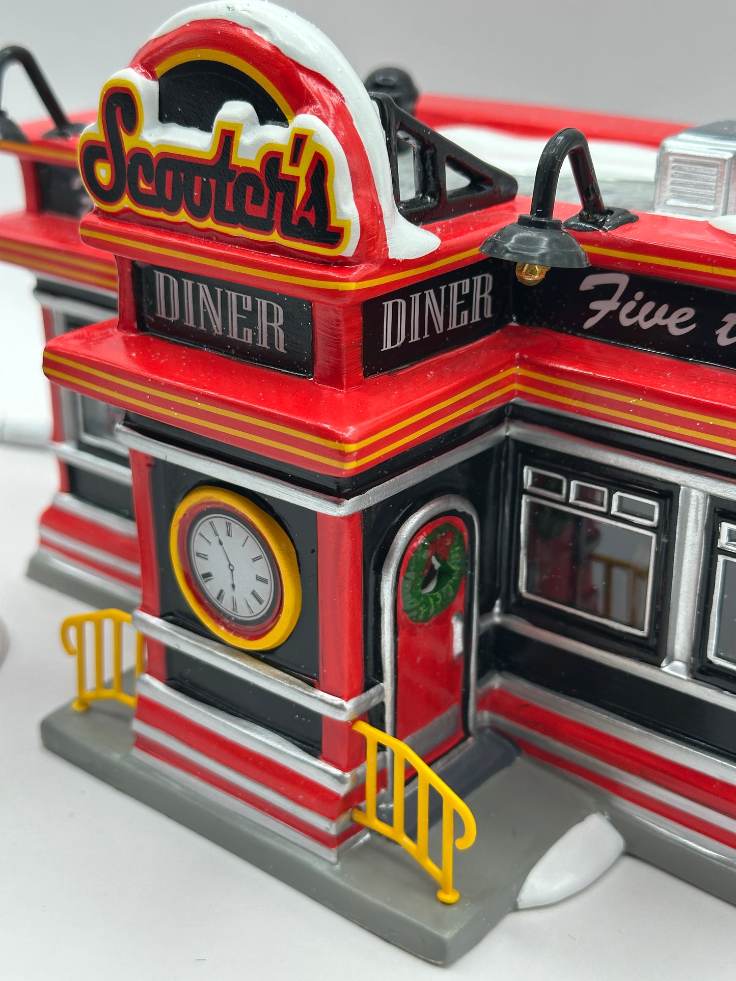 Department 56 - Scooter's Diner - Original Snow Village