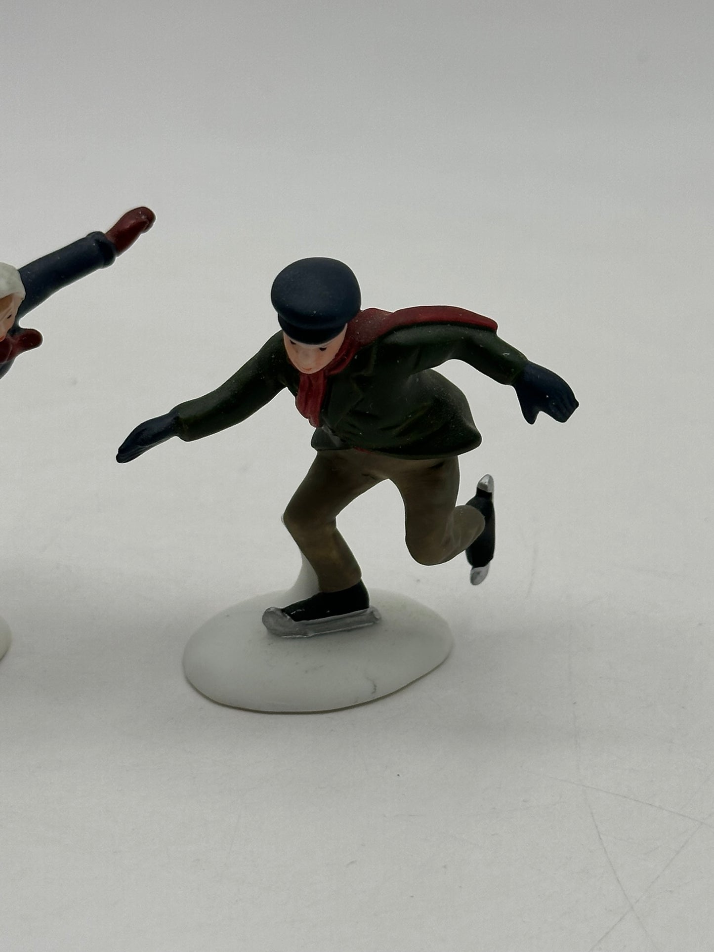 Department 56 - Skating Party - New England Village