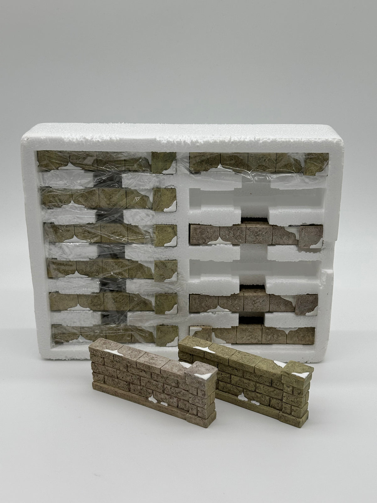 Department 56 - Camden Park Square Stone Wall - Village Accessories