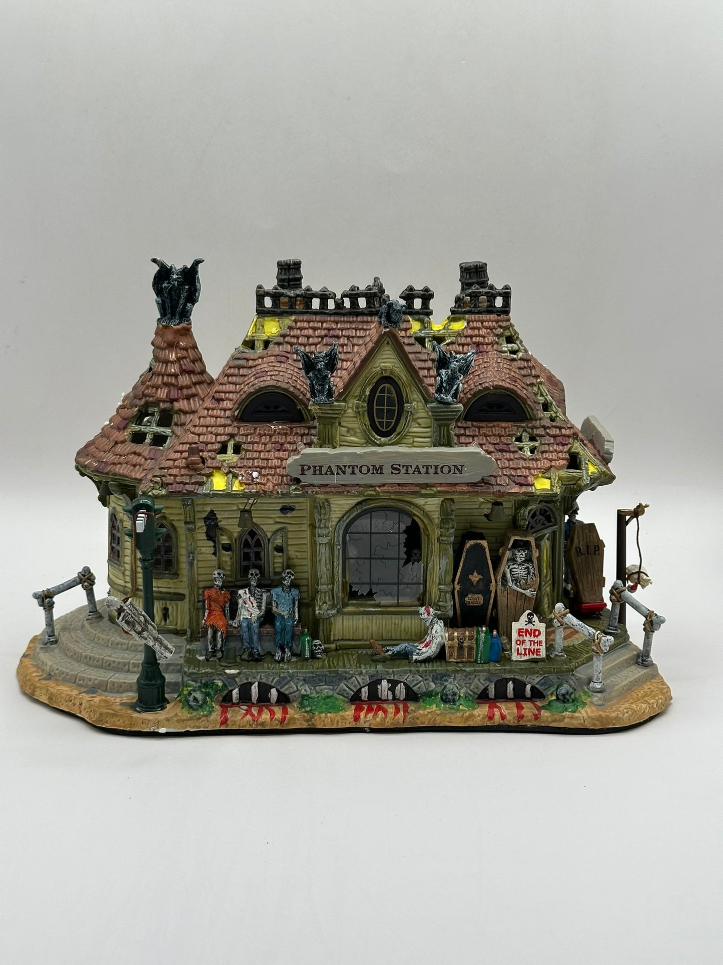 Lemax Spooky Town - Phantom Station