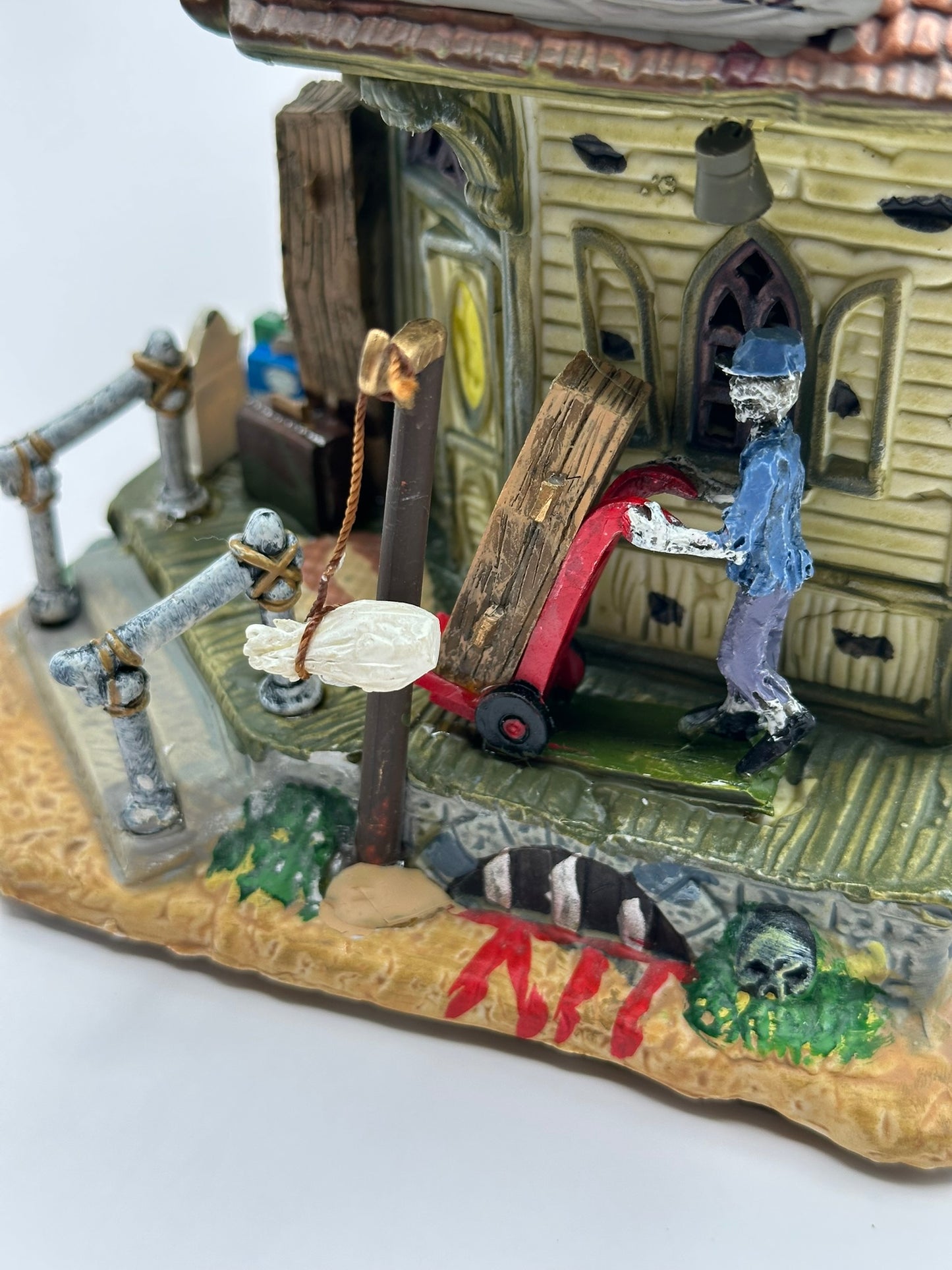 Lemax Spooky Town - Phantom Station